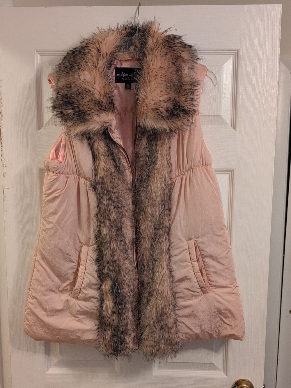 Peach Faux-Fur Trim Puffer Vest - Penhurst Outdoor Edition